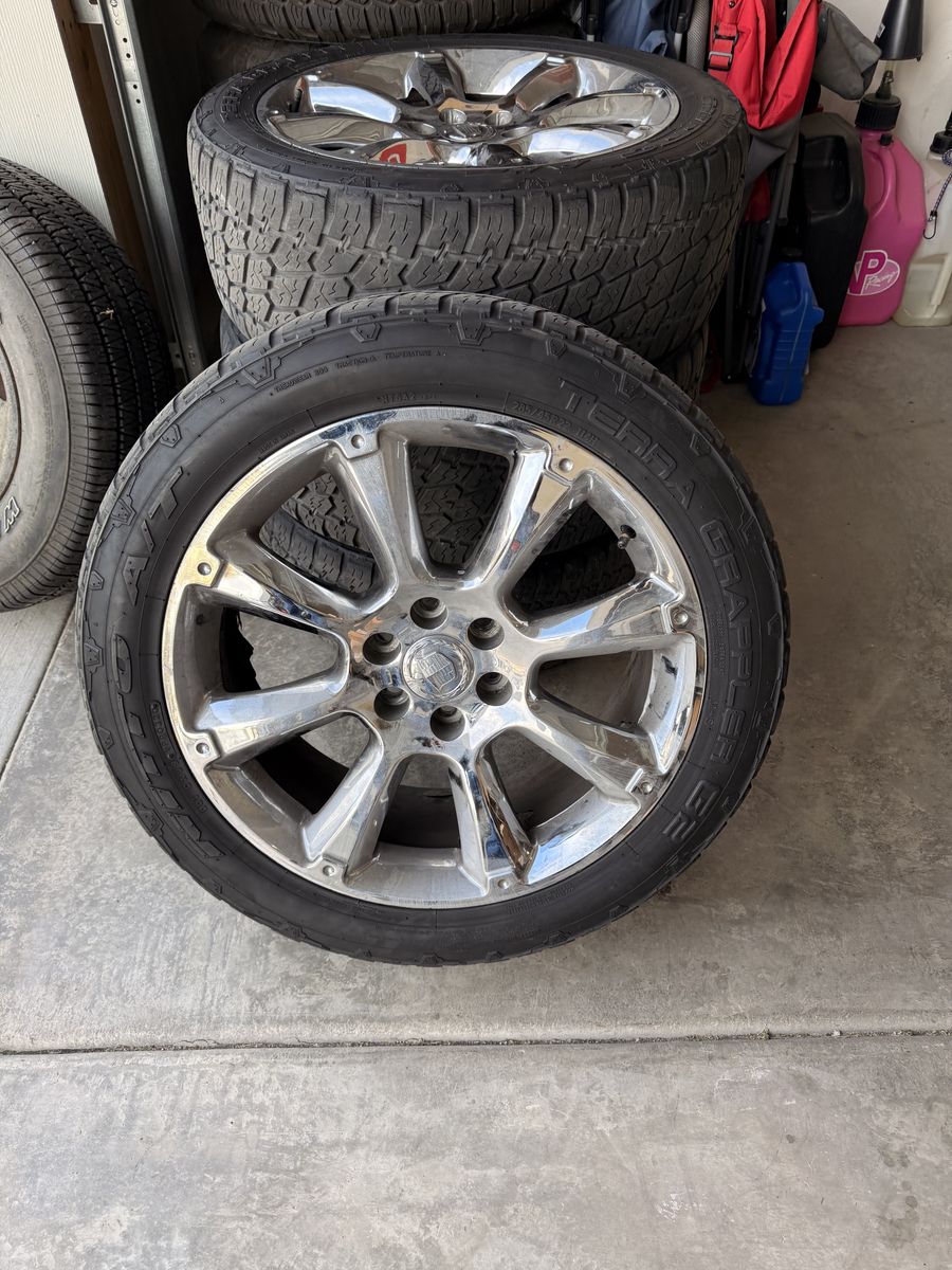 22 Inch cadillac wheels With Tires