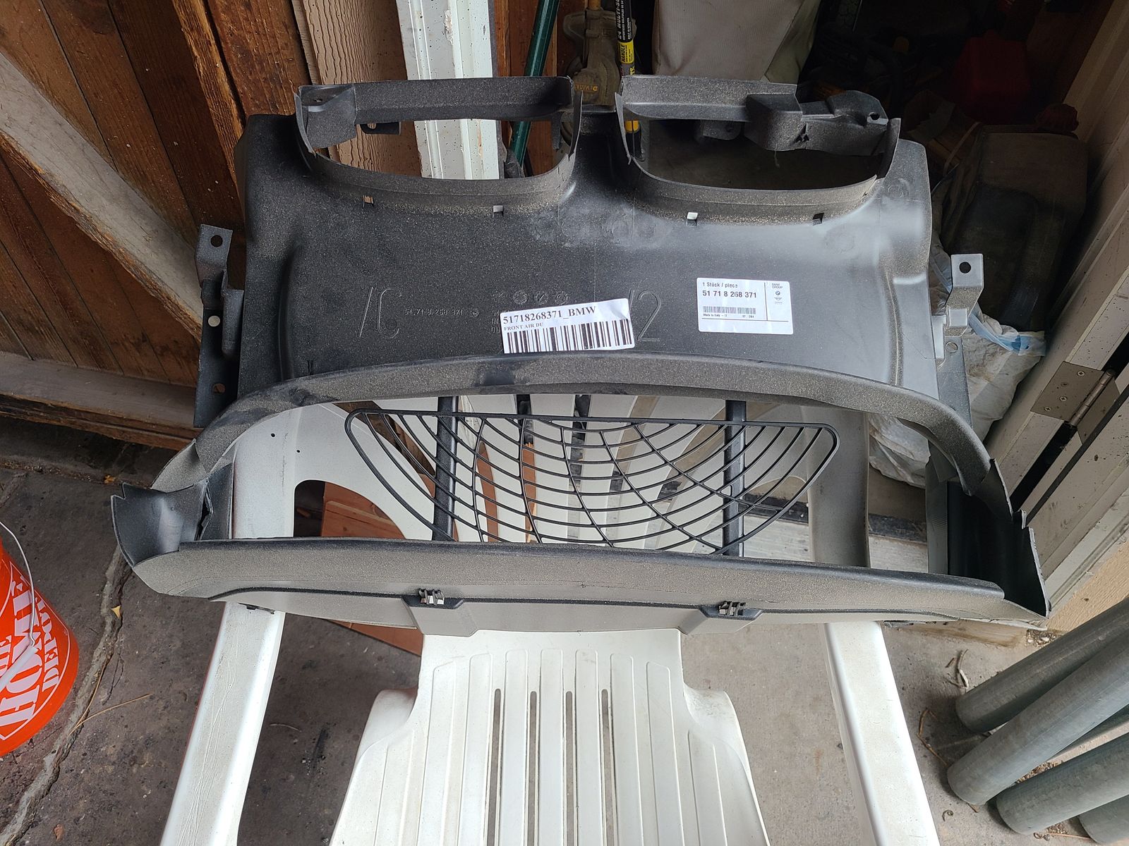 Genuines BMW E46 front air intake