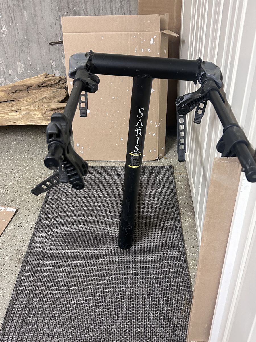 SARIS. bike rack for 2 bicycles