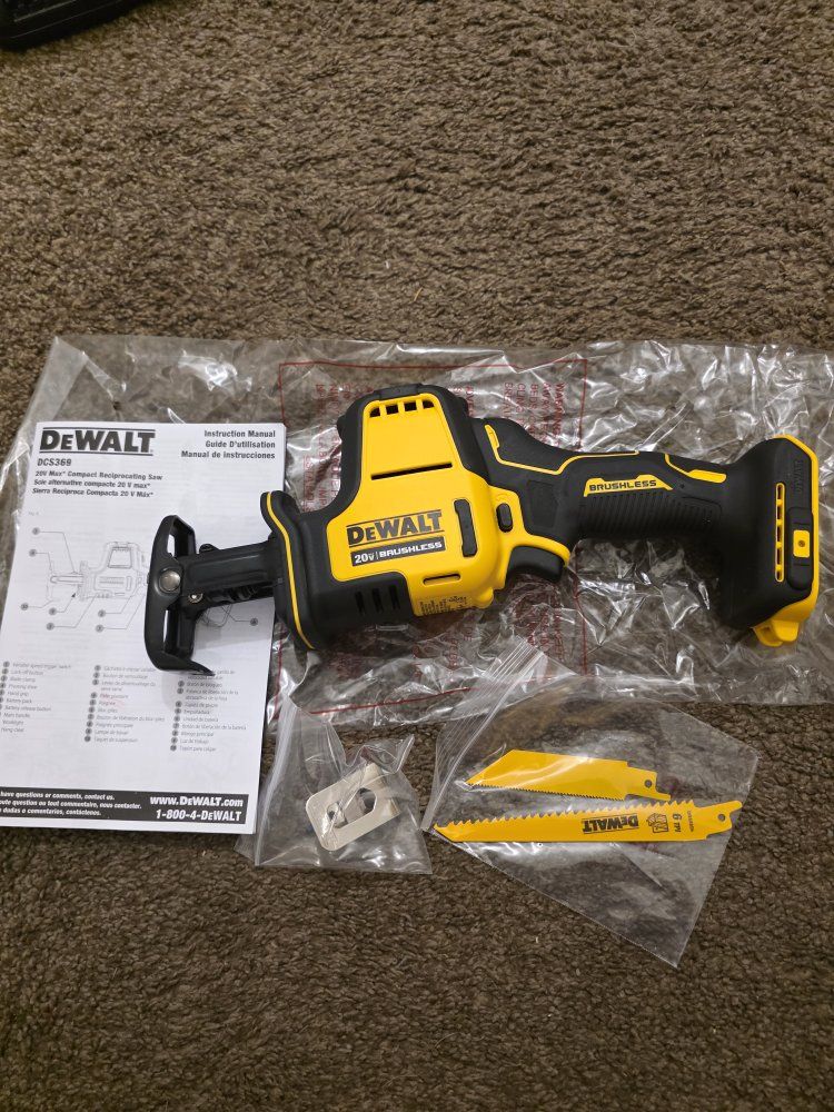 New Dewalt Atomic 20VMAX Compact Reciprocating Saw