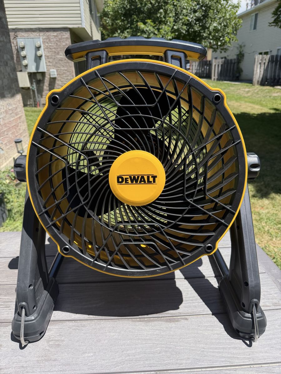 DEWALT 16" DRUM FAN