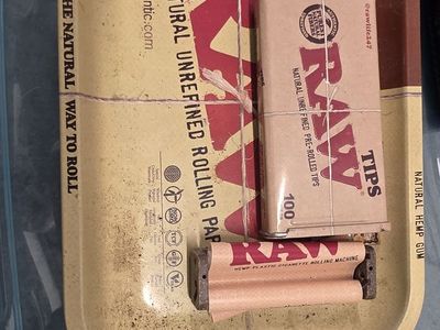 RAW Rolling Tray Kit with Lost Vape and GeekVape Mods Bundle