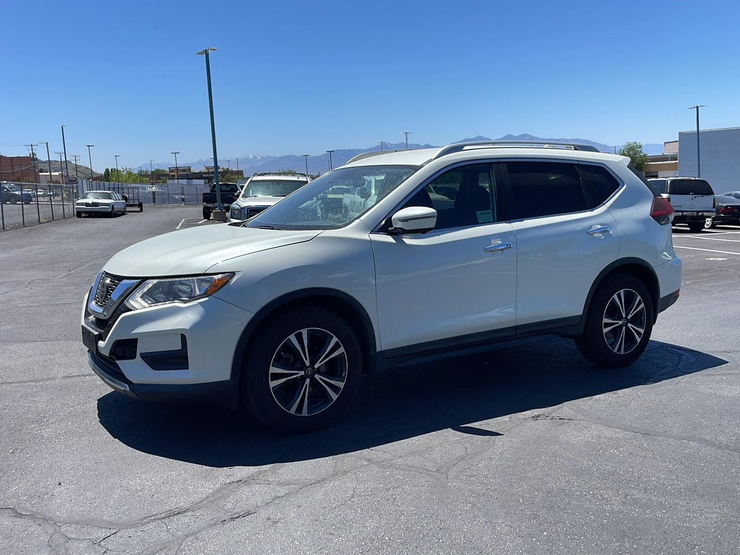 2020 Nissan Rogue SV