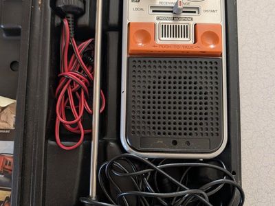 TWO WAY RADIO