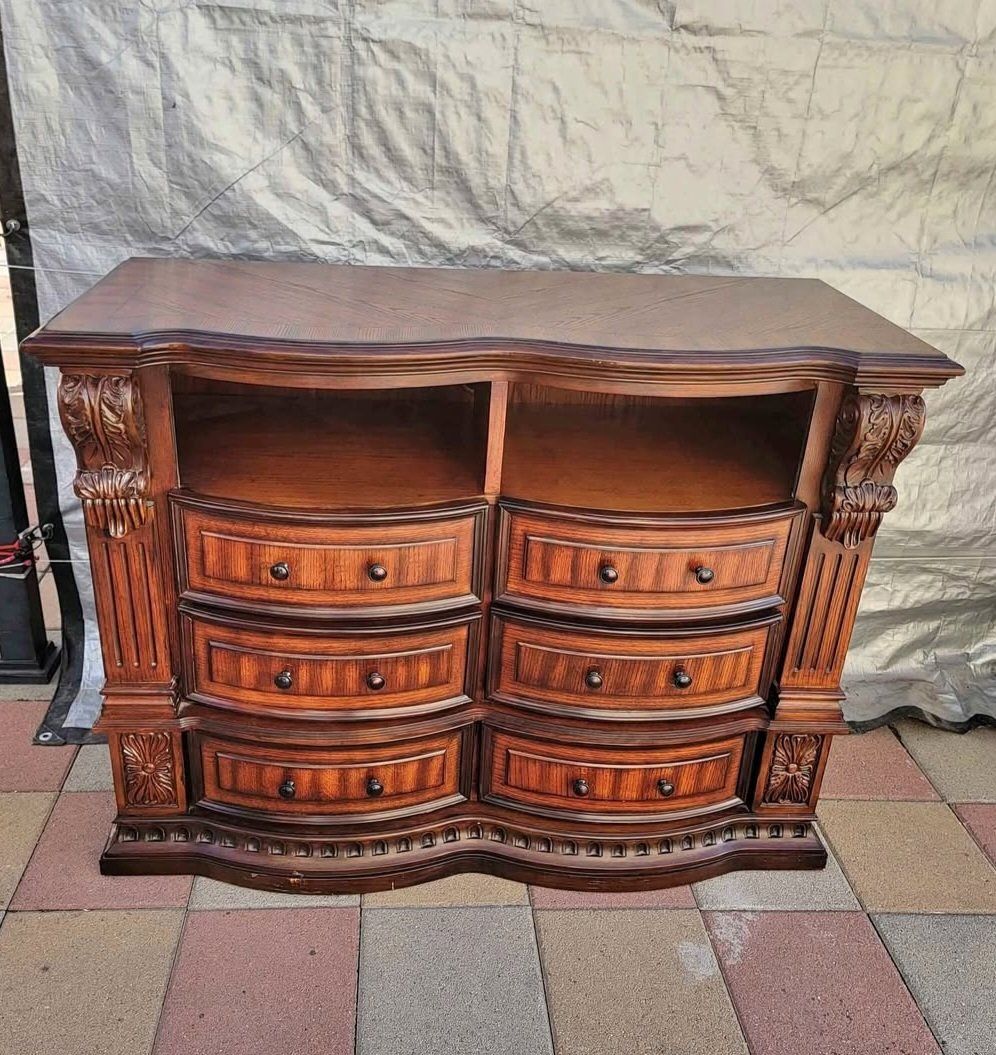 6 Drawer Dresser 