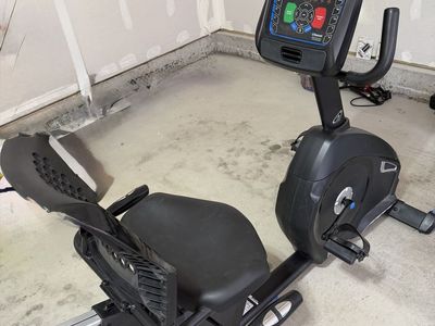 Nautilus R616 Recumbent Bike