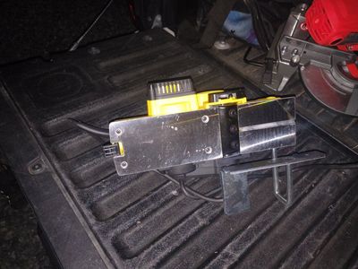 DEWALT D26676 5.5 Amp 3-1/4" Corded Hand Planer - Woodworking Power Tool