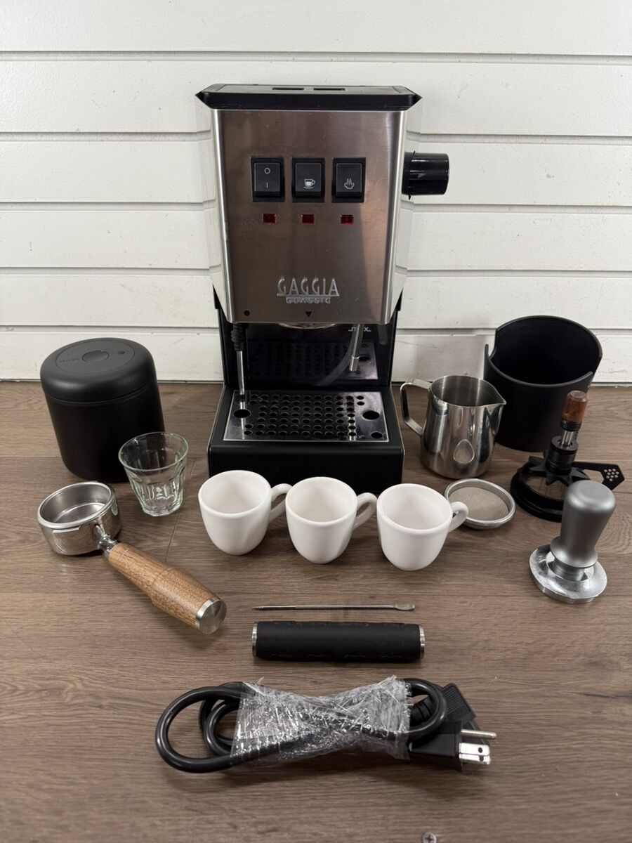 GAGGIA R19380/46 ESPRESSO MACHINE WITH EXTRA ACCESSORIES #WCP032598