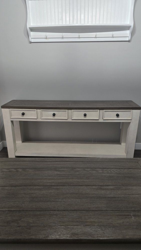 Signature Design by Ashley Bolanburg Farmhouse Sofa Table - 4 Drawers, Lower Shelf, Weathered Brown & White