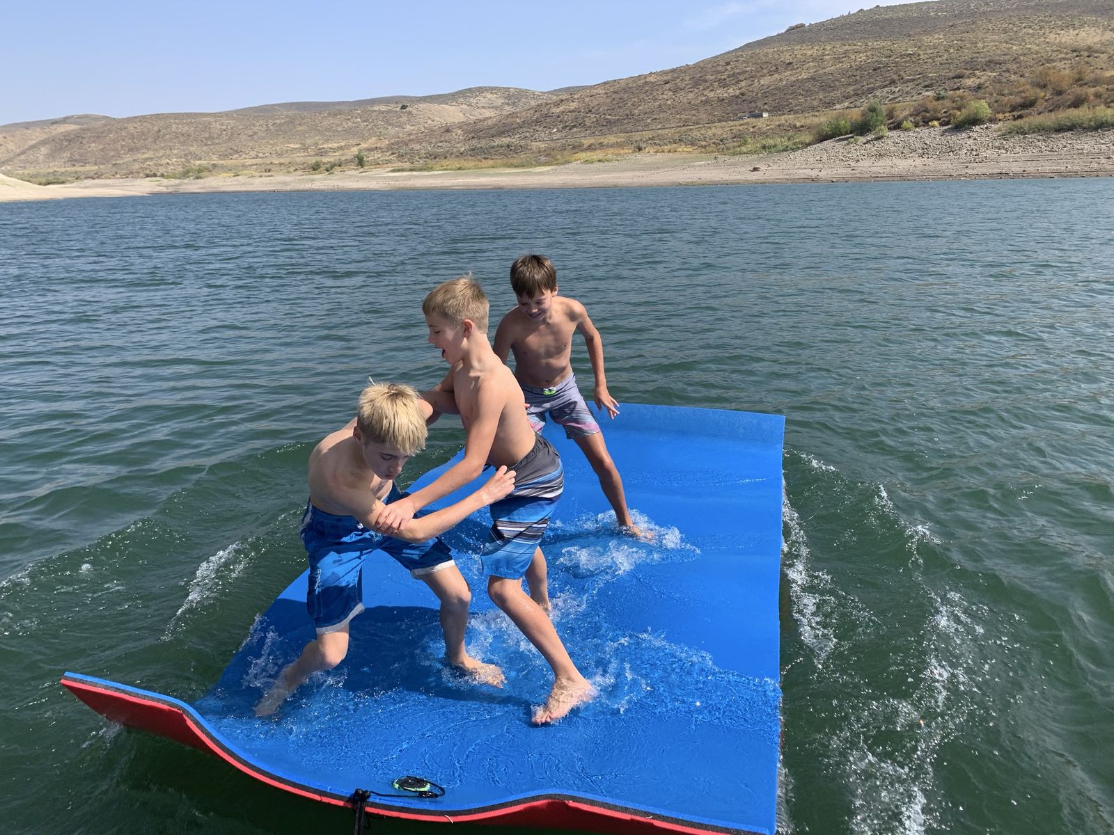Pool/lake/boat floating mat