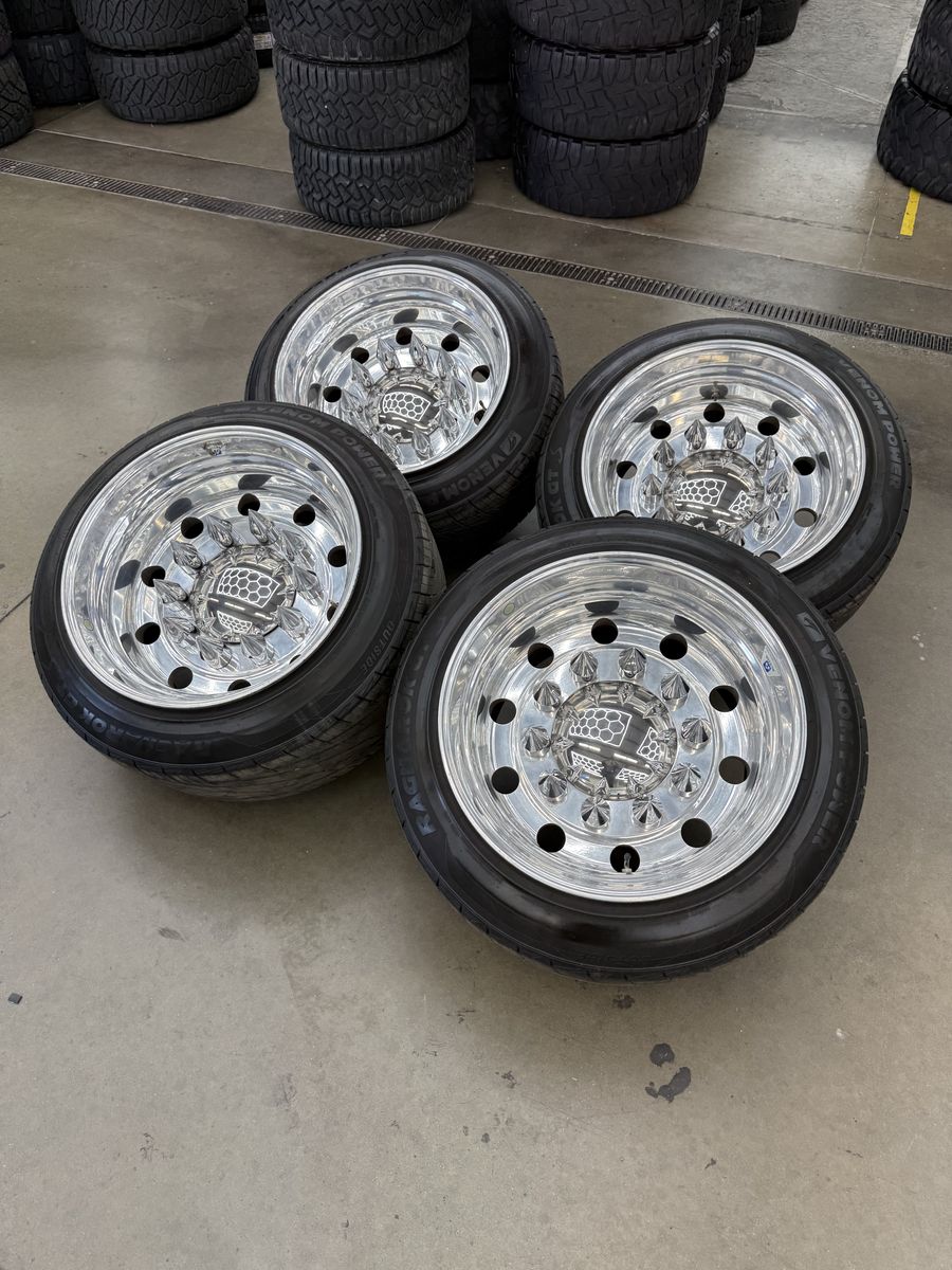 22x14 Alcoa Wheels/ 35/45/22 Streets 8x170