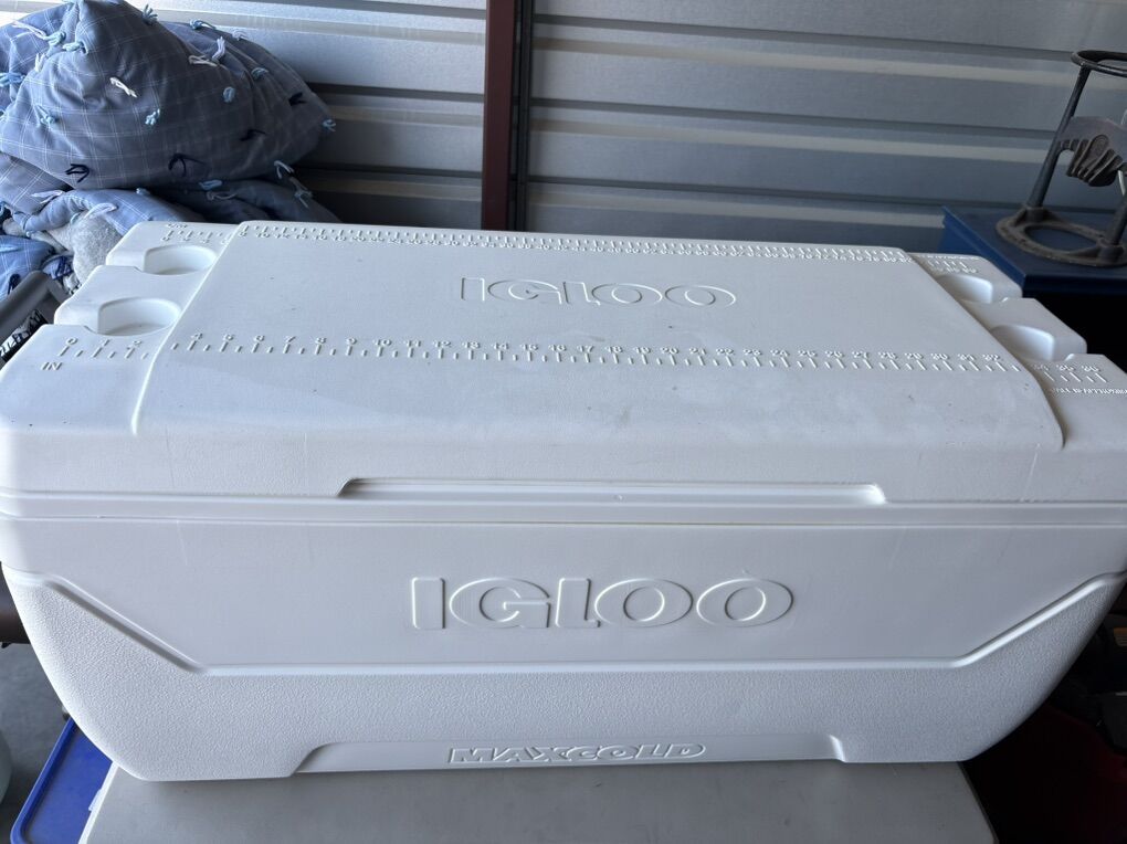 Igloo Cooler
