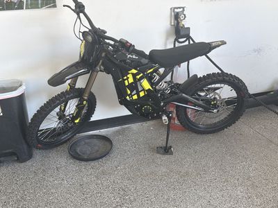 Sur Ron Light Bee X Electric Dirt Bike brand new - Black/Yellow,