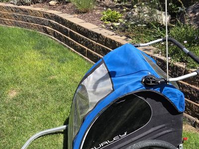 Burley Encore bike trailer