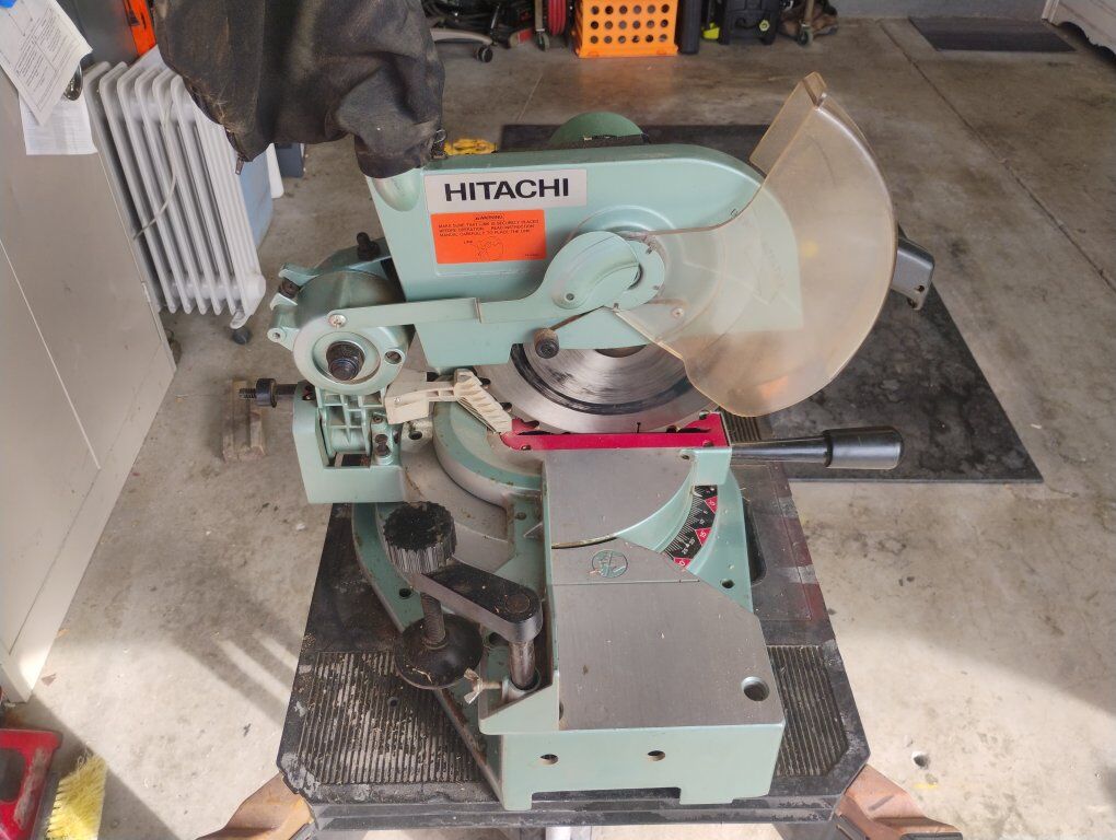 10" Hitachi compound miter saw