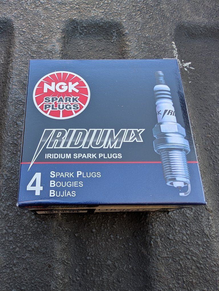 New NGK Iridium IX High Performance GM LS Spark Plugs