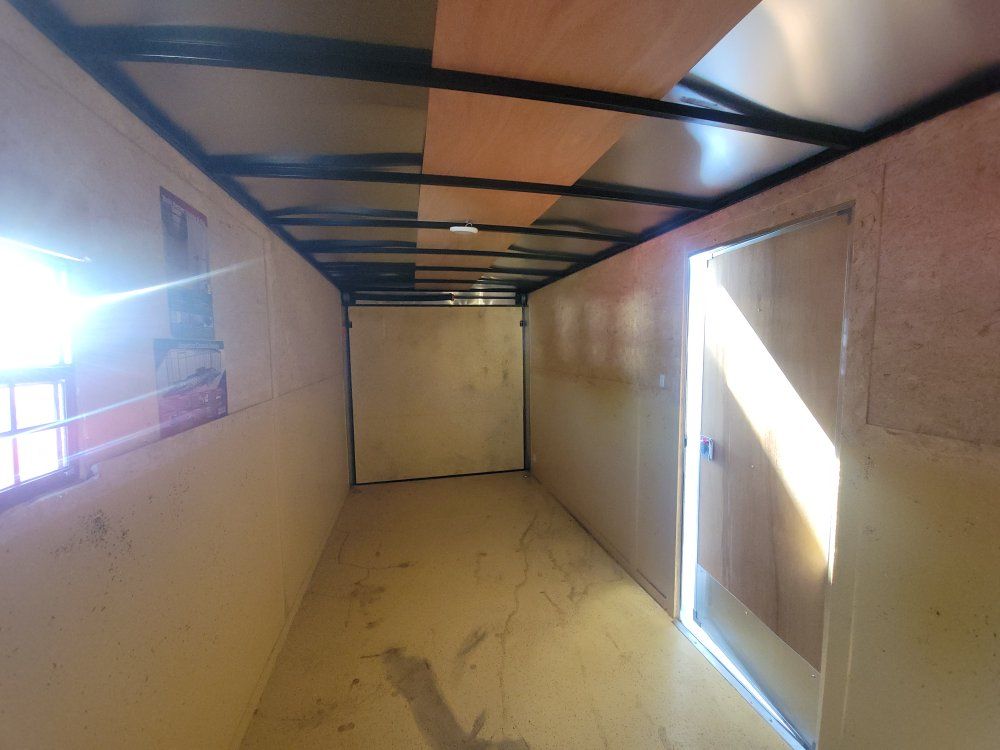 Main image 12