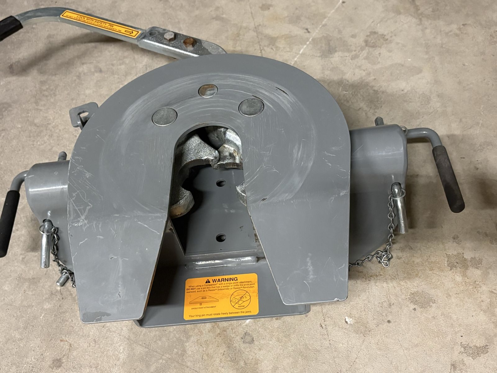 B&W companion hitch head unit