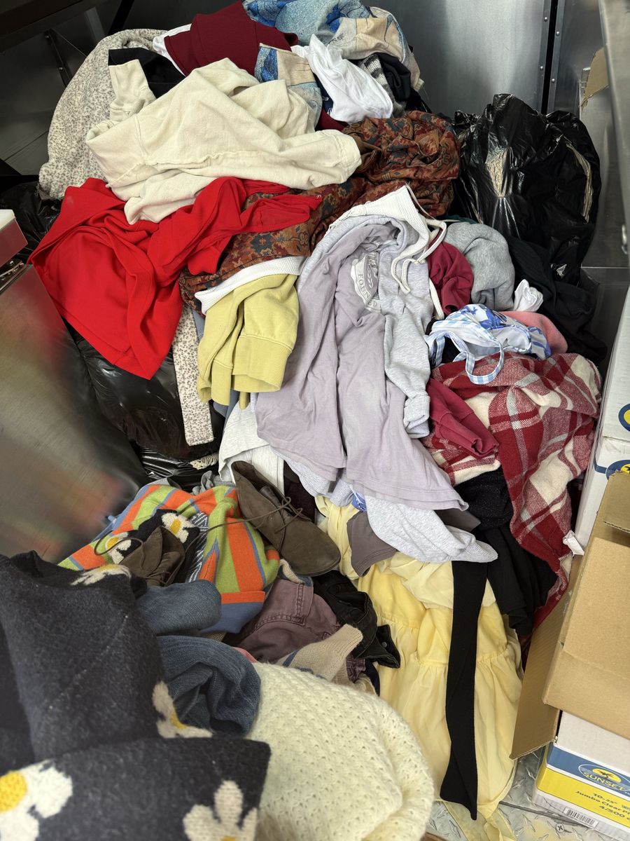 Main image 3