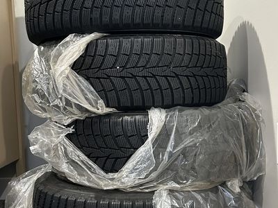 Laufenn 215/55R17 98T Winter Tires - Set of 4, Excellent Tread, All-Season Ready