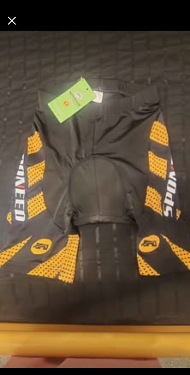 MEN'S MEDIUM CYCLING SHORTS PADDED BICYCLE RIDING PANTS  BIKING CLOTHES CYCLE WEAR TIGHTS.