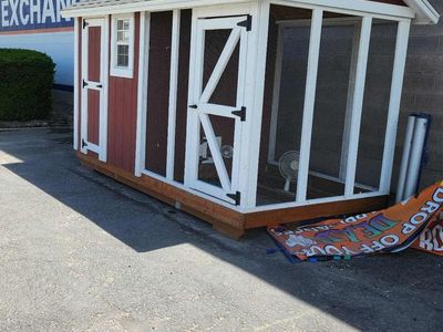 BRAND NEW! CHICKEN COOP