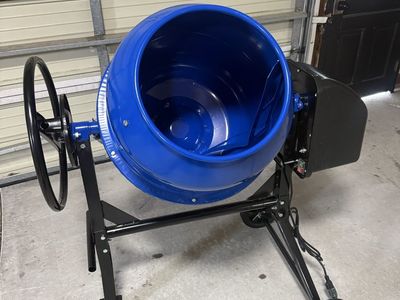 CEMENT MIXER FOR RENT $30 A Day