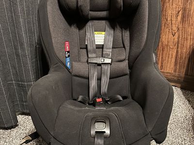 Nuna Convertible Carseat