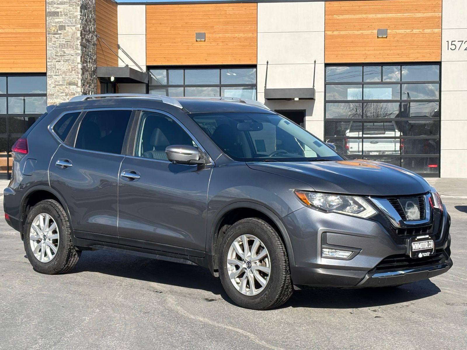 2017 Nissan Rogue SV