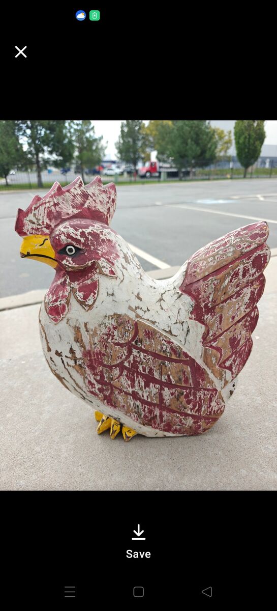 Rustic Wooden Rooster Decor