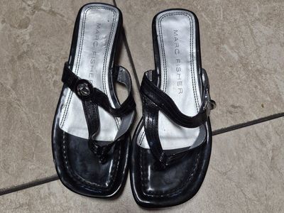 BRAND NEW MARC FISHER SIZE 6