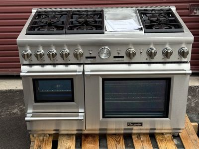 FREE DELIVERY - Thermador Pro Grand 48” Dual Fuel Range AND Range hood - Digital