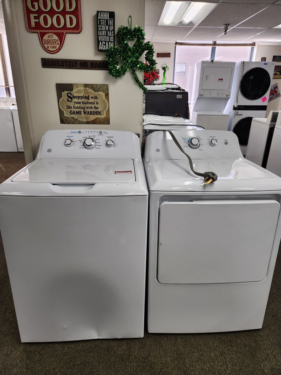 GREAT GE TOPLOAD WASHER AND ELECTRIC DRYER SET! W-WARRANTY