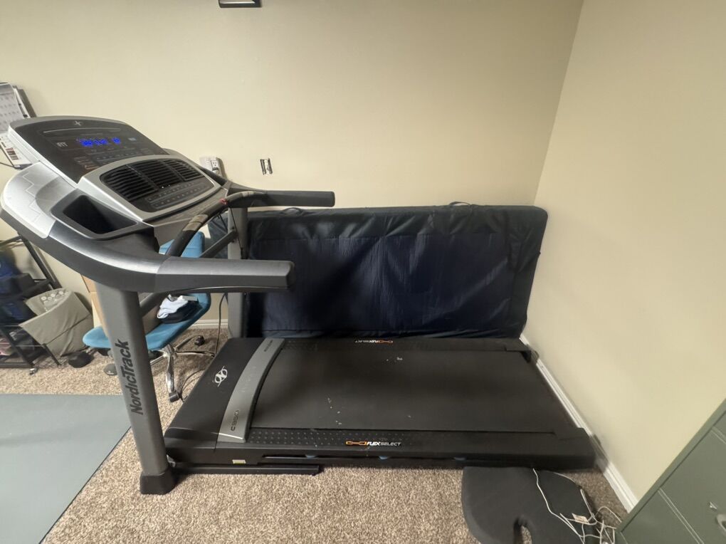 NordicTrack C950i Treadmill