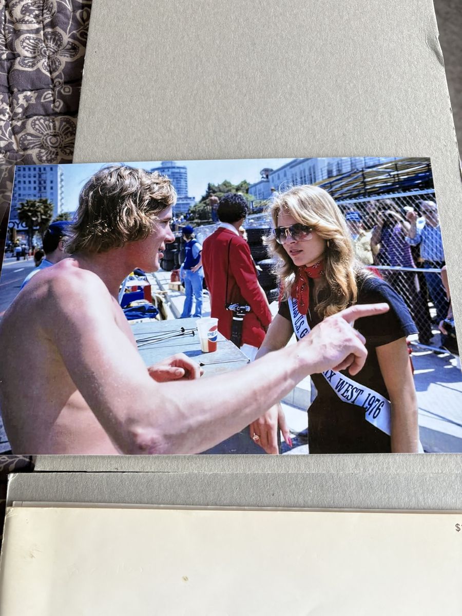 Signed James Hunt - F1 1976