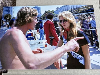 Signed James Hunt - F1 1976