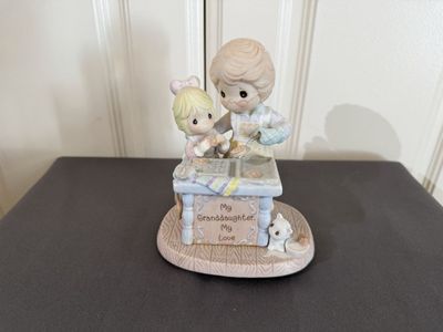 Precious Moments Figurine - My Granddaughter, My Love Baking Scene