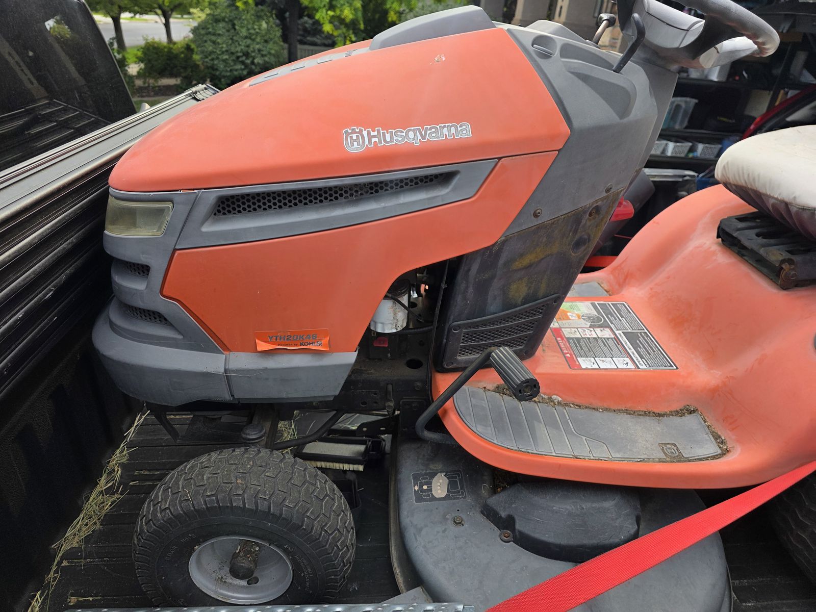 Husqvarna Y2H20K46 Riding Mower - dead transmission - engine runs