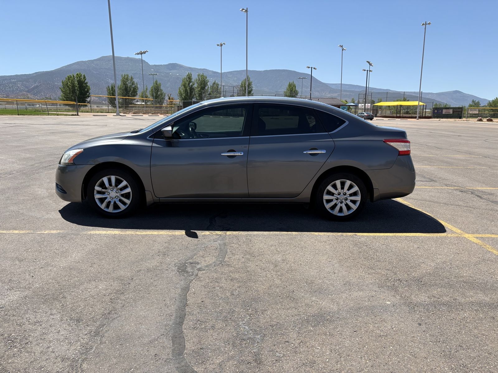 2015 Nissan Sentra only 72k miles