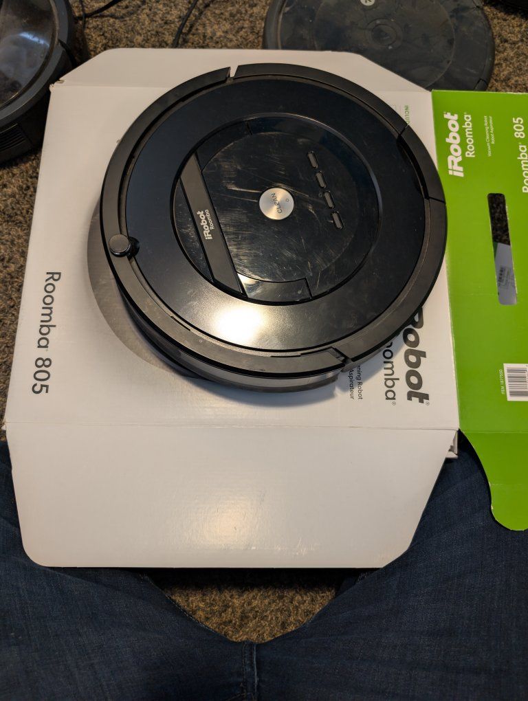 Roomba 805, excellent condition