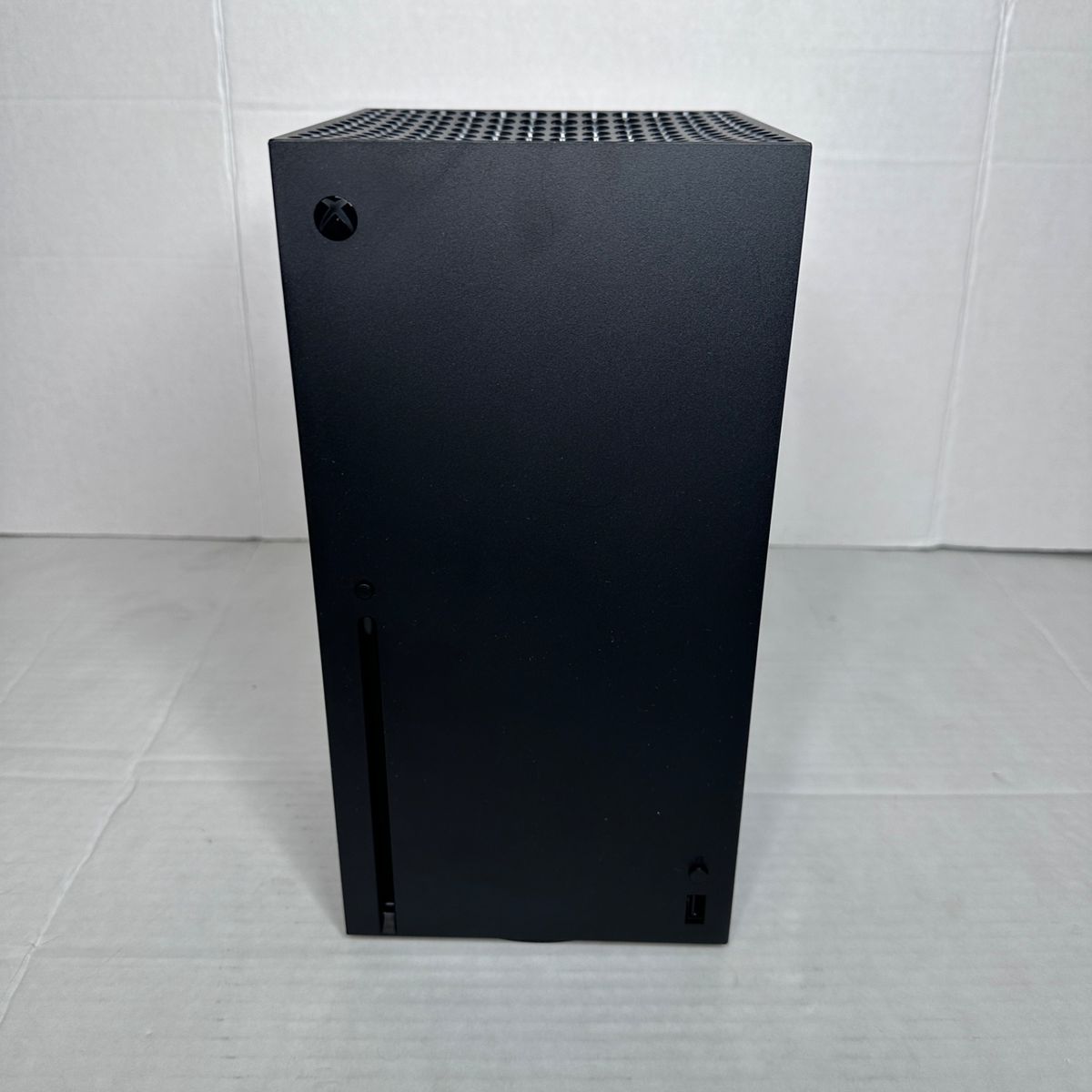 Main image 6