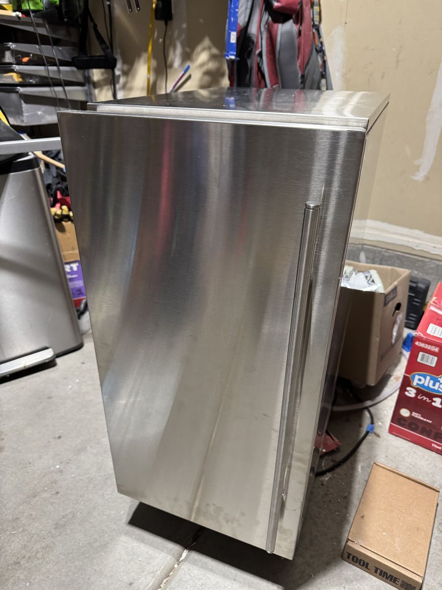 Scotsman Brilliance Nugget Ice Machine - Used **Disclaimer