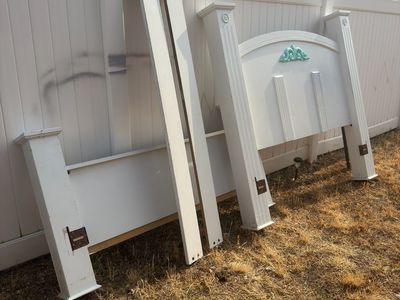 Queen bed frame(FREE)