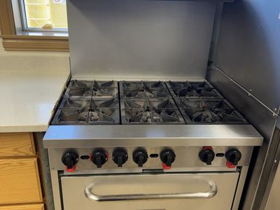 MainStreet Equipment Commercial Restaurant Gas Range and Oven