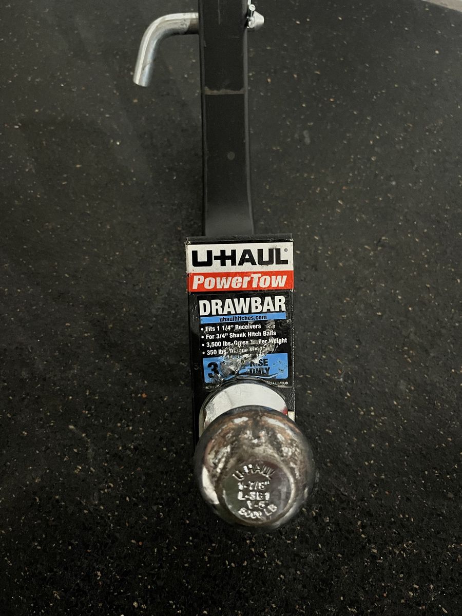 Uhaul power tow hitch  1 1/4 hitch 