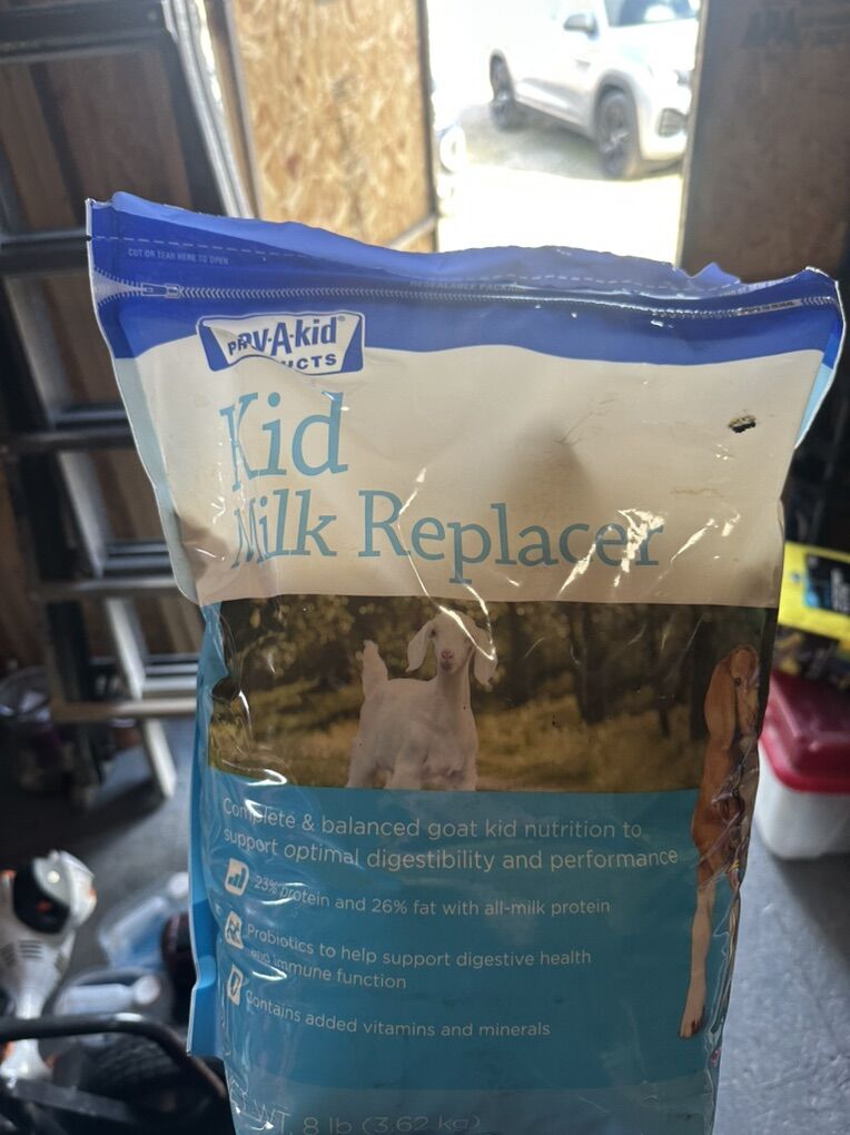 Kid Milk replacer / New 4 Pint Bottle