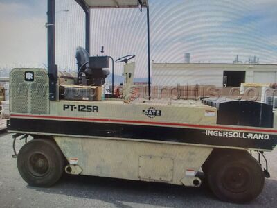 wheeled asphalt roller