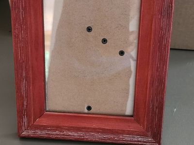 Red Wood 5 X 7 Pictures Frame