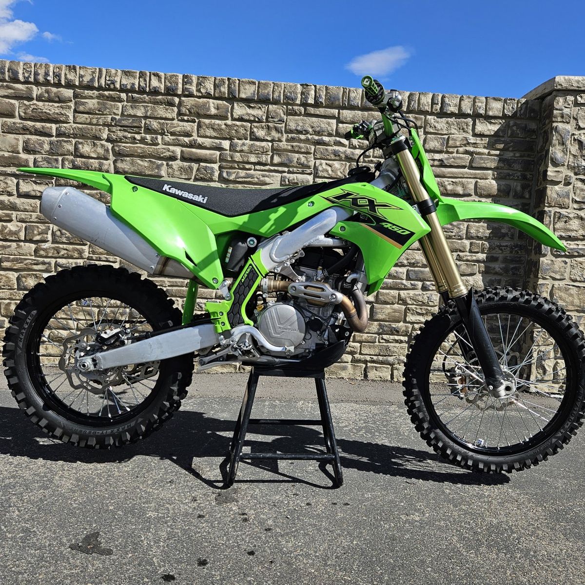 dirt bike kx 450 2022