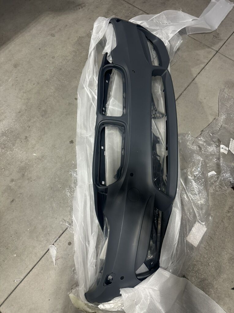 Front Bumper Kit BMW F80 M3 12-18